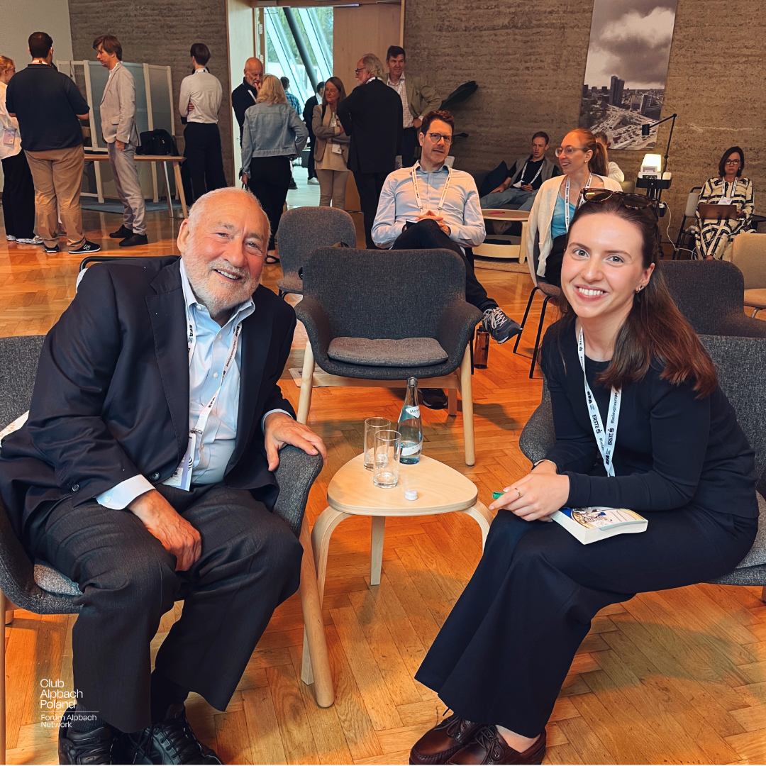We actively participated in 10+ seminars and labs, discussing tech, climate, and finance with world’s leading experts, including Nobel laureate Joseph Stiglitz or José Manuel Barroso.